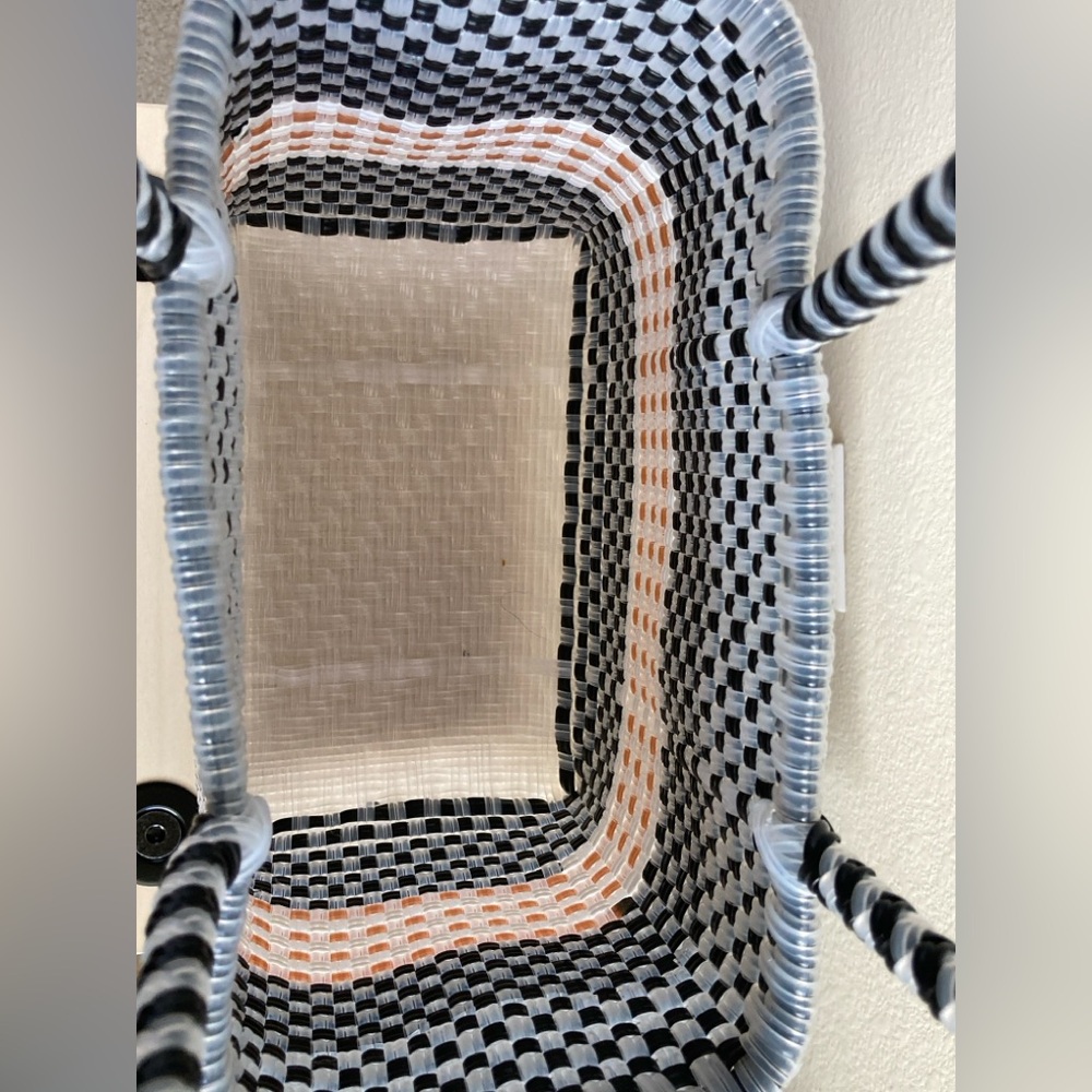Black, Latte, Clear, and White Woven Plastic Purse - Picture 3 of 10